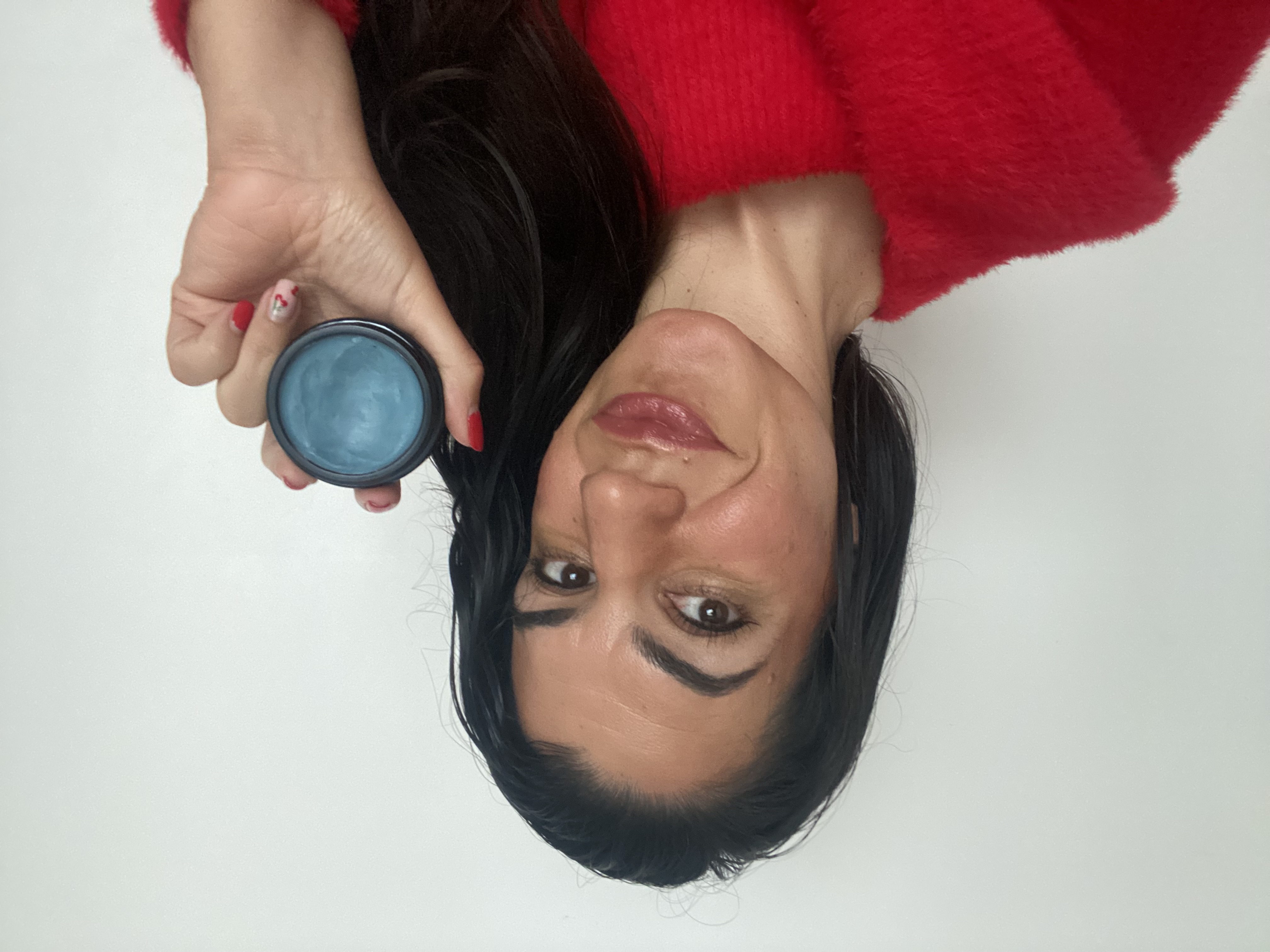 Vanessa's May Lindstrom The Blue Cocoon Review | Space NK Vanessa's May Lindstrom The Blue Cocoon Review | Space NK